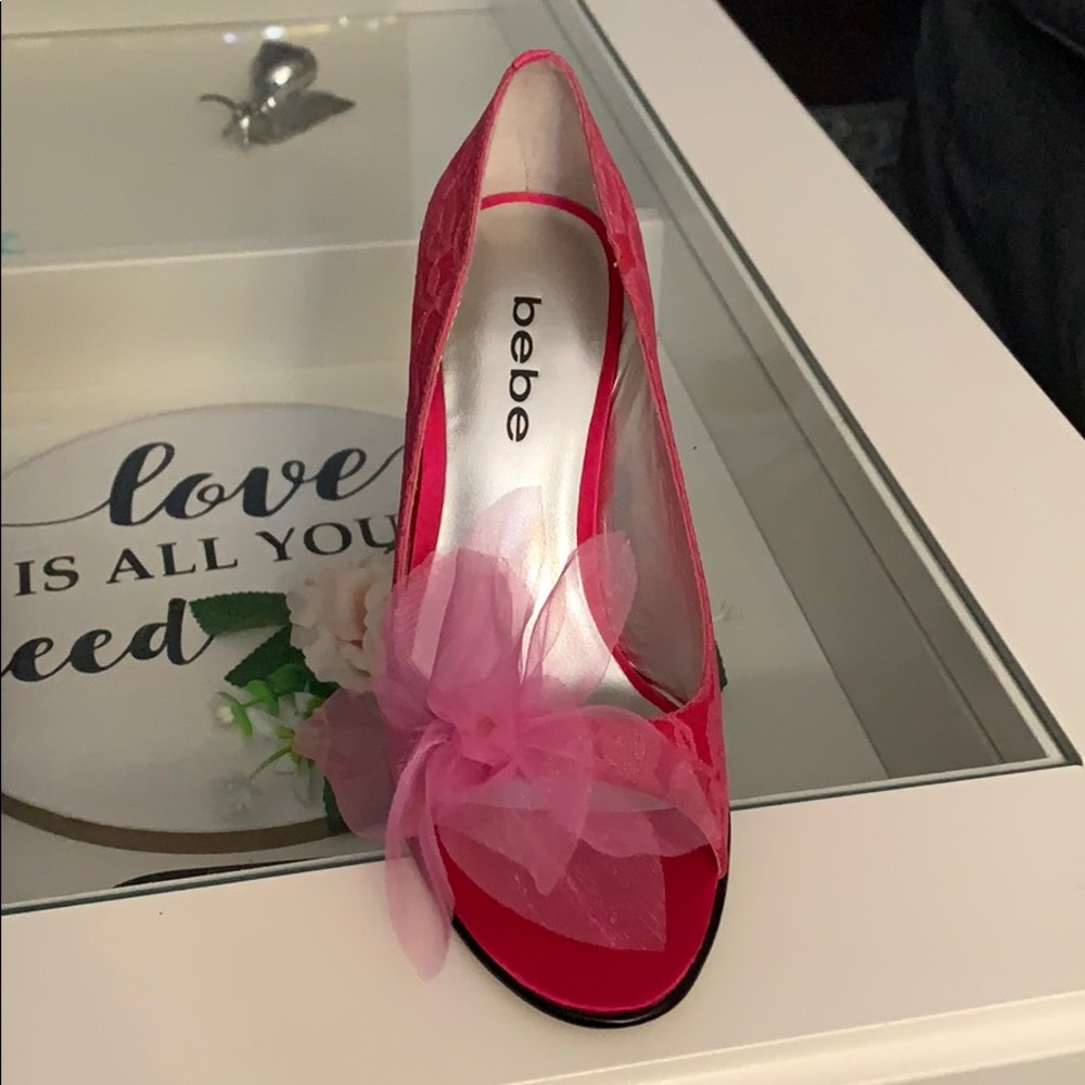 Shoes - Picture 2 of 6